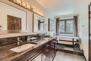Moose Hill Lodge home - Image 3