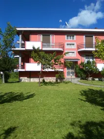Haustierfreundliche Ferienwohnung 'Casa Rosciano' mit Bergblick und Garten - Image 3