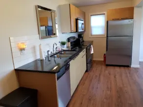 Harbourside Haven - One Bedroom Oceanview Suite - Image 5