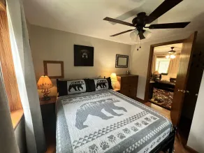 Autumn Escape Ohiopyle Hideaway: Sleeps 4 · 2BR 1BA · Hot Tub Fire Pit Grill - Image 3