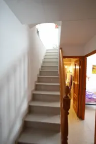Beautiful duplex with sea and mountain views - Image 2