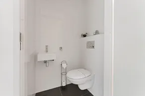 Luxury holiday apartment for 4 people - directly located at the marina and Grevelingen, near the Aqua Mundo swimming pool. - Image 3