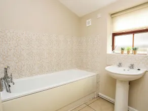 PENRALLT COTTAGE, family friendly, with a garden in Y Felinheli - Image 3
