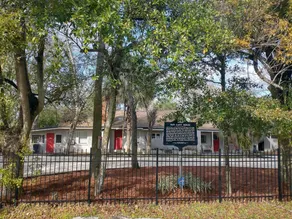 The Historic Van Zant House - Lynyrd Skynyrd 1500 sq ft King - Image 4