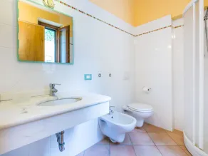 Dejlig lejlighed for 2 gæster med WIFI, pool, terrasse, kæledyr tilladt og panorama udsigt - Image 3