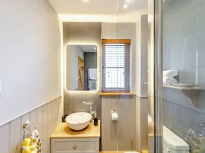 1 bedroom accommodation in Llandrinod Wells - Image 4
