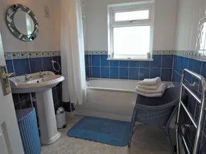 1 værelses bolig i Clarbeston Road - Image 2