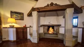Villa del Lago. Independent Villa up to 18 guests. Private heated pool - Image 2