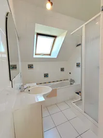 Smukt sommerhus, meget tæt på havet med privat pool - Image 3