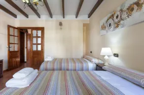 TEON HOUSE WITH PRIVATE POOL - Image 5