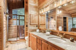 5 BEDROOM, MOUNTAIN VIEWS, SOUNDS OF STREAM, LARGE DECK, HOT TUB, CLASSIC SUNDANCE CABIN - Image 3