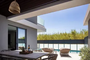 Villa Saints - Image 5
