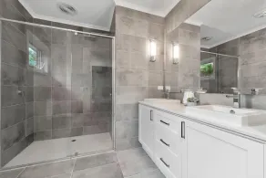Rosebud Lovely House - Mornington Peninsula 3 BR holiday house - Jacuzzi - BBQ - Basketball ring - Beach - Hot springs - Image 3