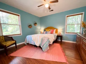 Sunny Secret Garden Getaway -- a private guest suite w/ fire pit -- 7 mi to UGA! - Image 4