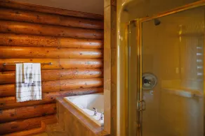 Farm Stay at the Bell-Zwart Lodge - Image 3
