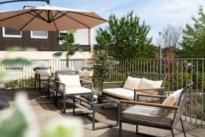 Hotel Bergamo Modern & zentral in Ludwigsburg 24h Check in 3 Min zum Schloss nachhaltiges Hotel in Holzbauweise - Image 3