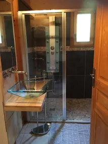 Spacious 4 * chalet with mountain views, jacuzzi and sauna, terrace - Image 5