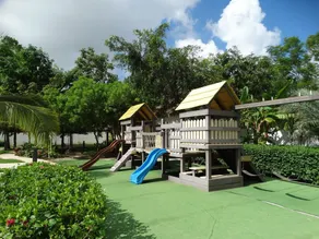 Green Living! Solar-Powered Rooftop Condo with Semi-Olympic Pool-Summer Discount - Image 2