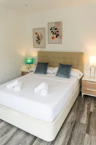 Casa 349h Stylish city centre apartments Alicante (First Floor) - Image 5