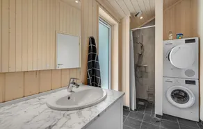 Pet Friendly Home In Rødby With Kitchen - Image 4