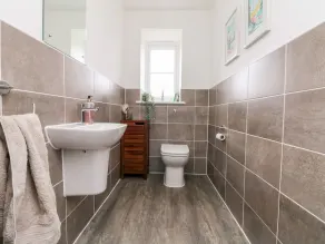 Beacon House - Image 3