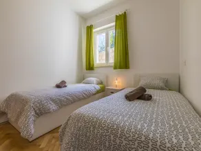 Apartment Color Green - Image 4