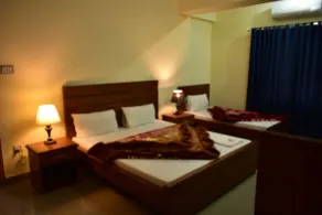 Seven Eleven Guest House - Image 4