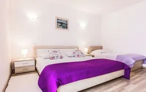 2 Bedroom, 4 Guests, Direct on a stunning beach - Image 5