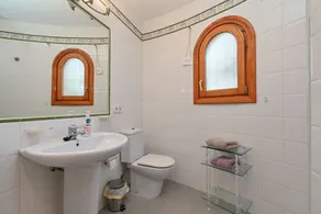 Fantastique villa avec vue sur la mer. Grande piscine chauffée, sauna + jacuzzi - Image 4