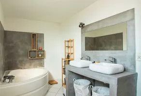 Modern villa, seafront - 300 m from the beach. - Image 2