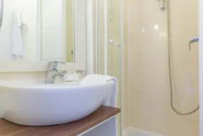 Branville Duplex Apartment for 6 - Image 3