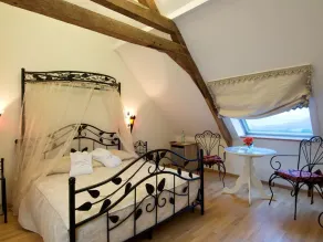 Romantic double room superior - Burghaus and Villa Kronenburg - Image 5