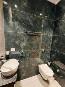 Hotel Cloud 9 - Image 2