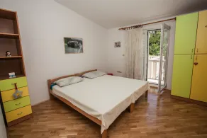 Three bedroom apartment with terrace and sea view Mali Rat, Omiš (A-10014-d) - Image 4