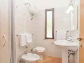 Apartment Stella con piscina comune - REI100 by Interhome - Image 2