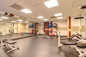 2 BR Fully Furnished Apartment at Penn Quarters - Surrounded by Best Restaurants in Town - Image 3