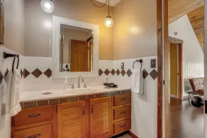 Skyline Retreat – 5BR Mountain Views • Hot Tub • Near Evergreen Lake - Image 5