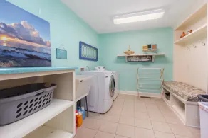 Maison unifamiliale de luxe, vue sur l'océan, vérandas spacieuses, nouvelle piscine, rue calme - Image 2