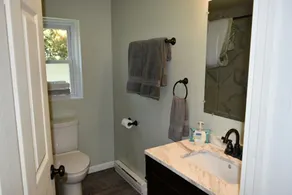 Renovated Modern Gem w/AC – Walk to Cooperstown All-Star Village, Sleeps 6 - Image 4