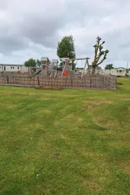 Cozy 2 bedroom Coastal Chalet in Hunstanton - Image 2