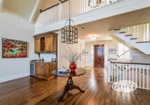 6 bdrm, 6 bath Luxury with 230' of frontage on Lake Muskoka! Min to Bracebridge! - Image 2