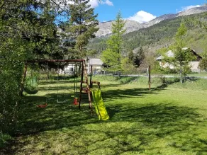 Attractive family chalet sleeps 10 to 12 in Val d'Allos - Image 4