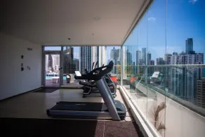 Luxury penthouse 3 BR apt free parking - Image 2