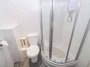 87 ATLANTIC REACH, pet friendly, with a garden in Indian Queens - Image 2