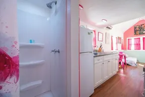 Tiny House Flamingo - free WiFi - Image 3