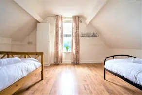 Travellers Stays In The Heart Of Orrell Park - Image 3