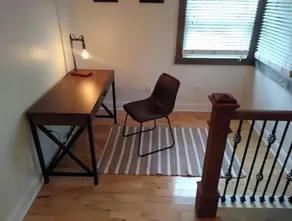 Contemporary, Warm & Cozy mins to Saratoga - Image 2