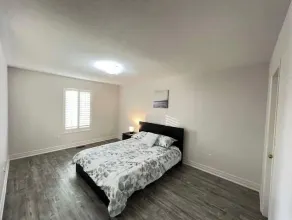 Beautiful 3 bedroom & 3-bathroom vacation home near Toronto Pearson Airport - Image 5