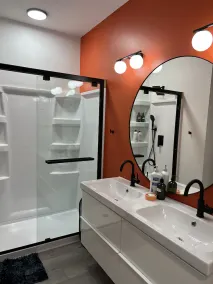 OranGe DeLuxe - No Cleaning Fee, Centrally Located. - Image 3
