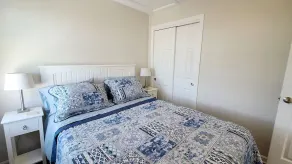 Bright 1BD Bayfront Condo--RIGHT ON THE BEACH, Amazing Sunsets, Waterfront & Provincetown Views, A/C - Image 4